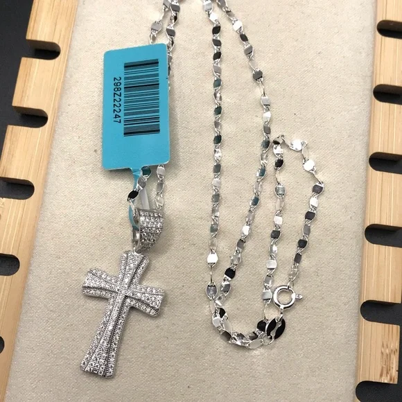 925 Sterling Silver 0.69CT Moissanite Cross Pendant Necklace size 18” - Picture 4 of 13